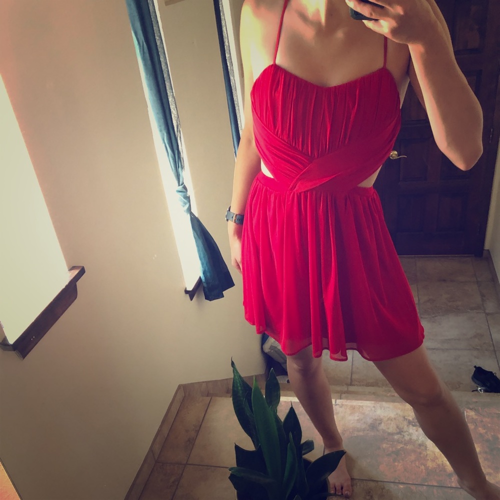 XS Steppin Out Red Mini Dress ❤️🔥